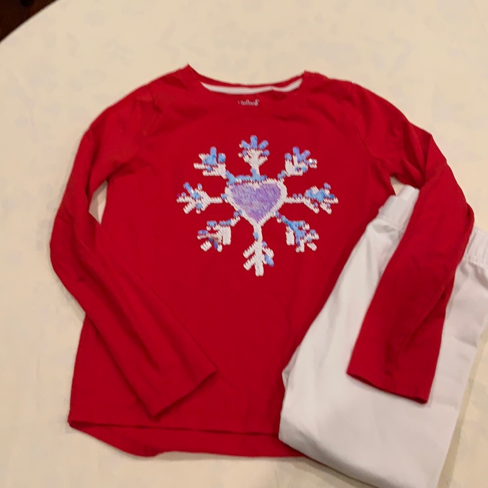 Cat and Jack red snowflake girls top 7/8